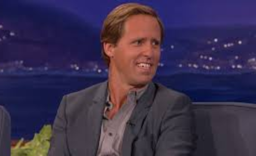 Crooked Yet Charismatic Nat Faxon Teeth and His Hollywood Legacy